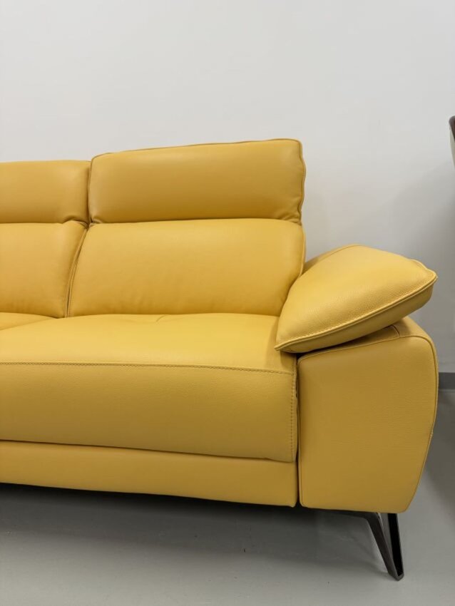 Rohová sedačka ZEFIO s polohovací "přizvedávací" područkou