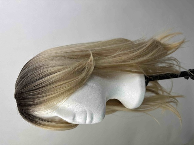Prodej vzorků - Alternativa za syntetický topper Elle (Světlá Blond)