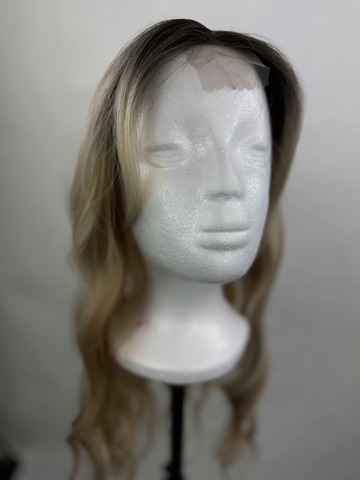Prodej vzorků - Alternativa za syntetický topper Michelle (Míchaná blond)