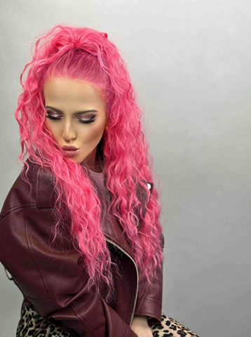 Vlnitý syntetický skřipec Shakira Long, Bubblegum Pink